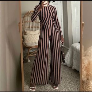 Boohoo Long Sleeve Jumpsuit Size 4
